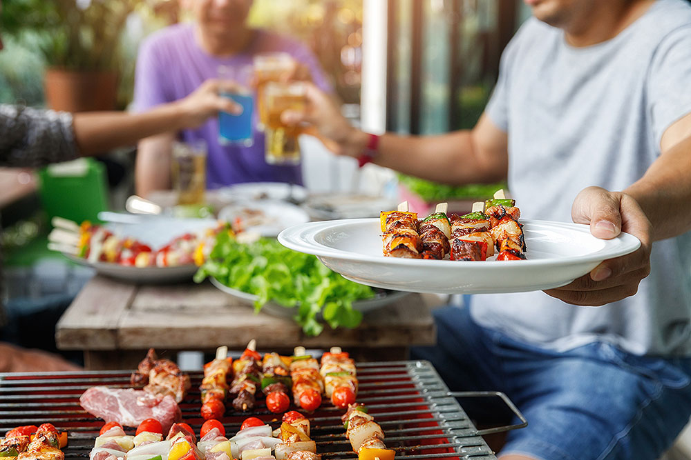Ultimate Guide to Throwing a Large BBQ Party: Tips, Tricks, and Ideas