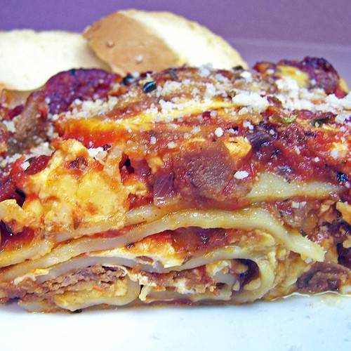 Cheese Steak-Yumm Lasagna With the Works!