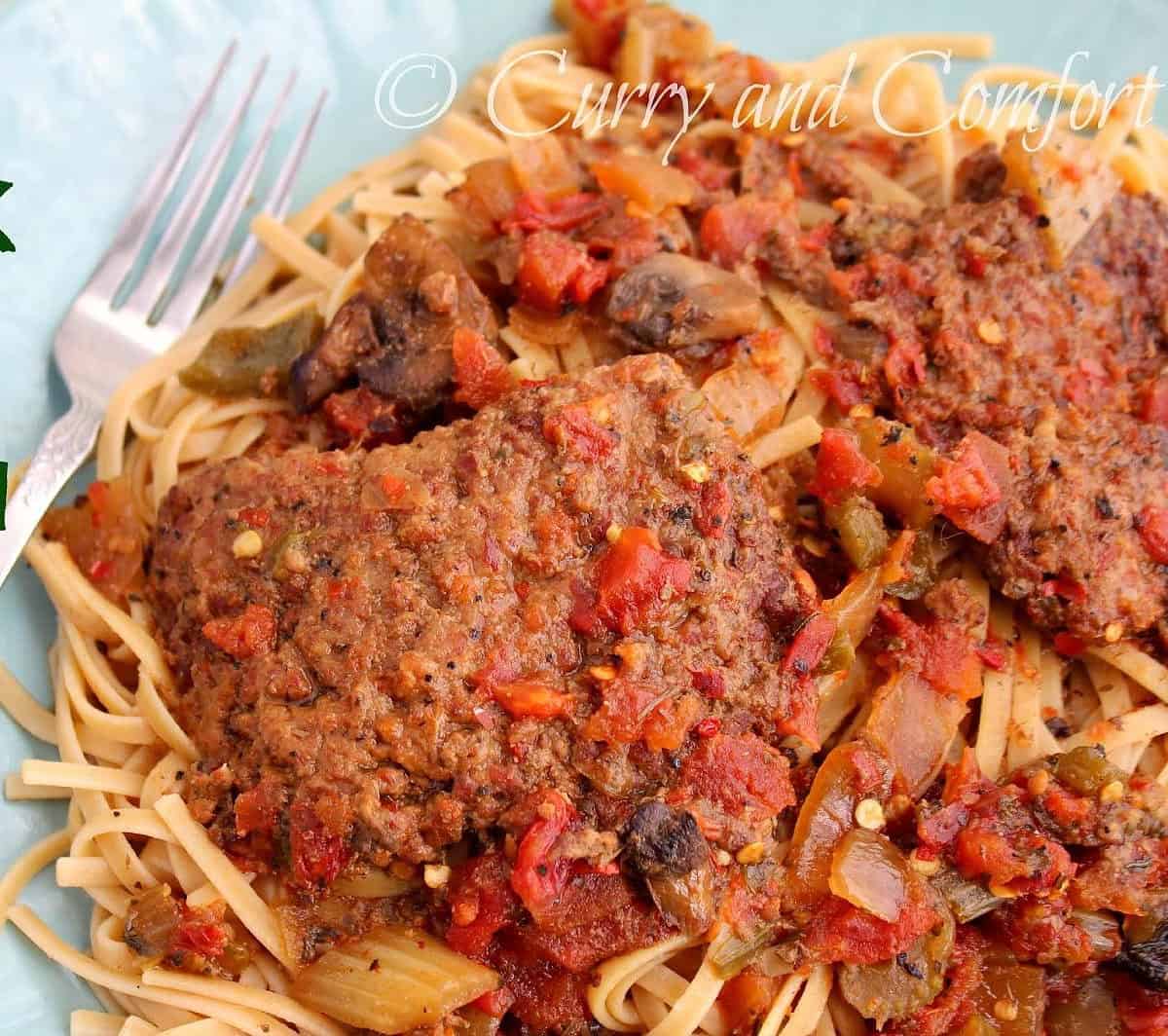  Flavorful tomato sauce and tenderized steak in every bite