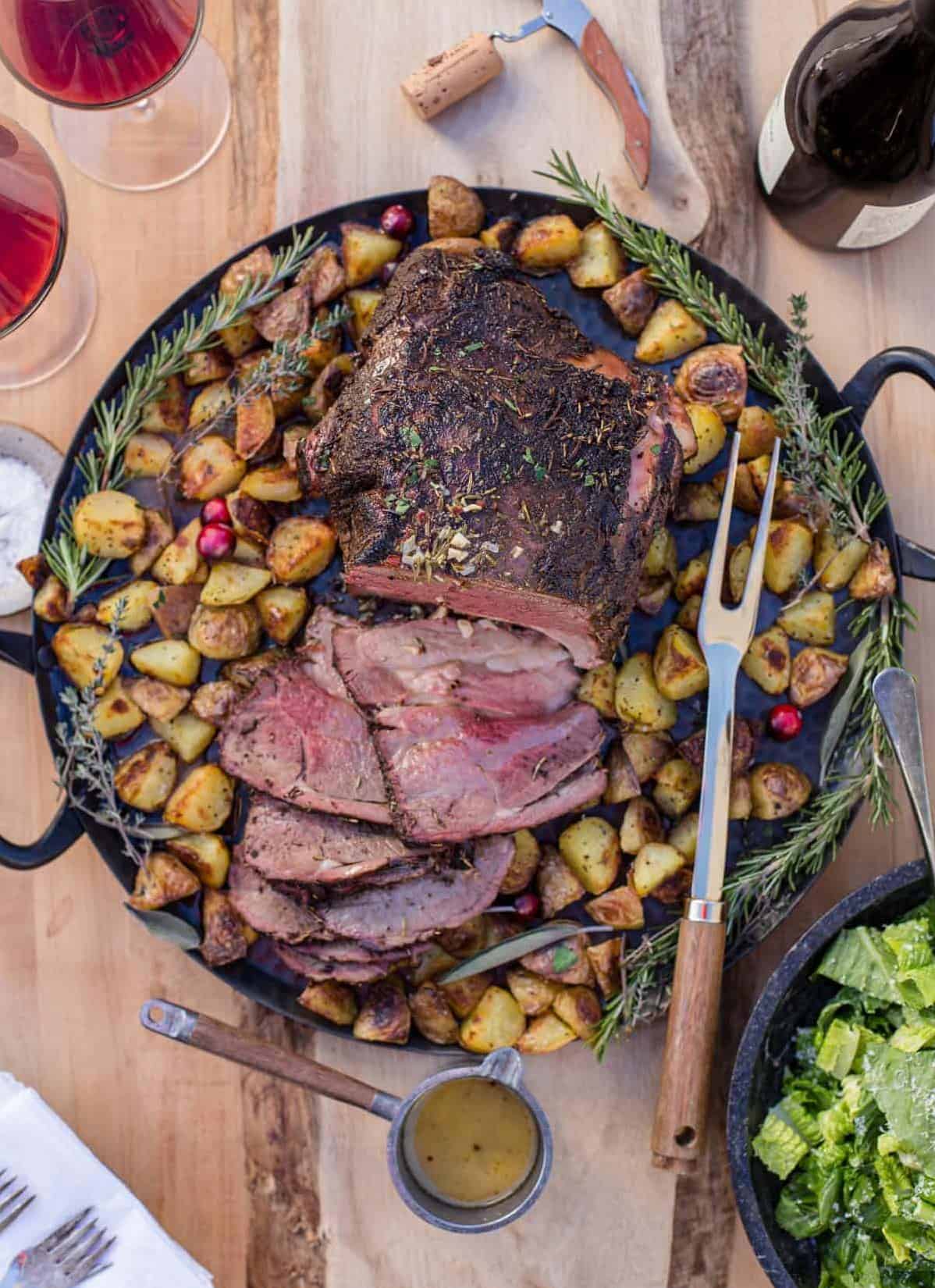  Impress your dinner guests with this easy and delicious smoked lamb roast recipe.