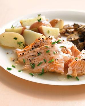  Serve your family and friends with this flavorful white wine grilled salmon