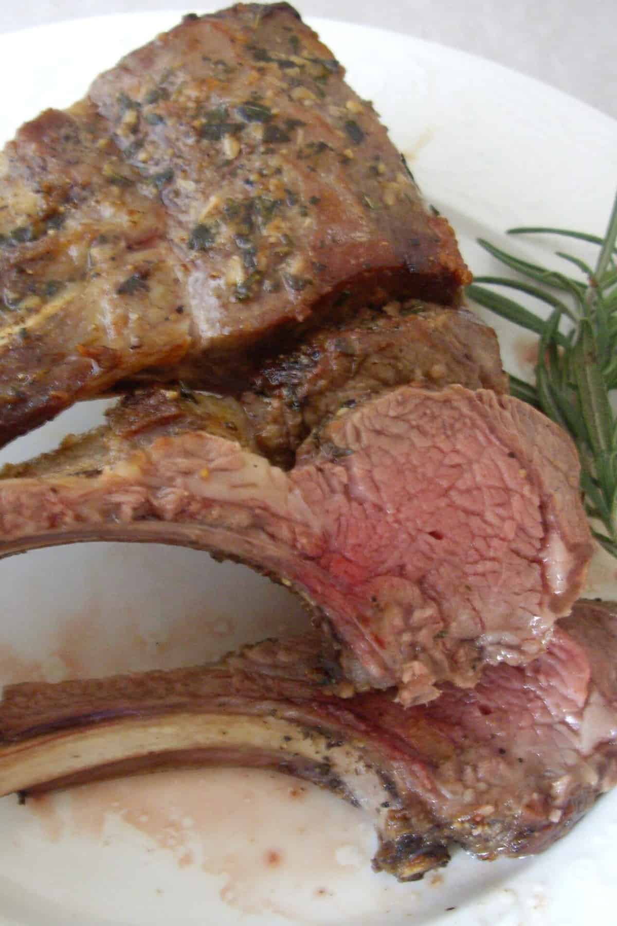  Sizzle and sear your way to the perfect grilled rack of lamb!